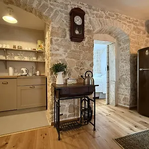  Apartman Di Piazza